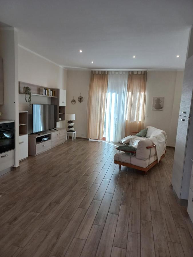 La Casa Di Carla Apartment Pescara Exterior photo